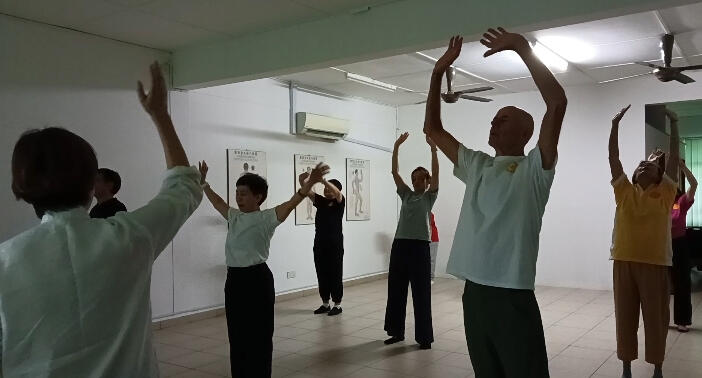 Group Qigong Class